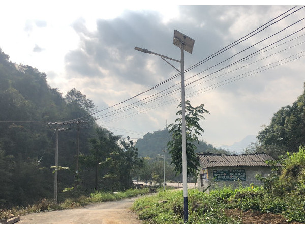 農(nóng)村太陽(yáng)能路燈報(bào)價(jià)