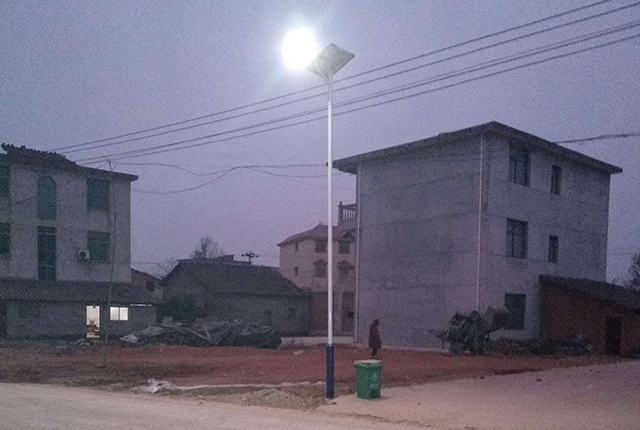 正翔照明農(nóng)村太陽能路燈
