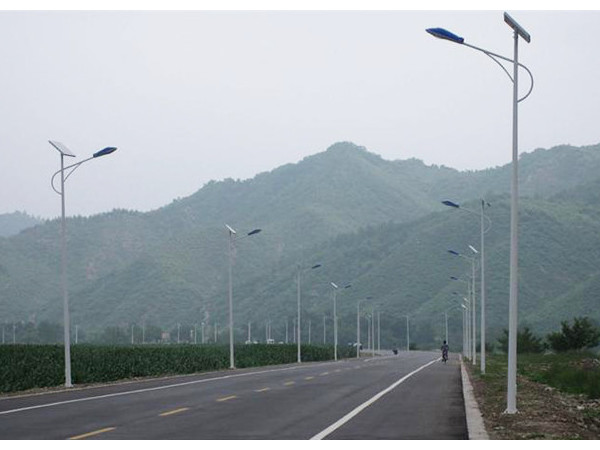 太陽(yáng)能路燈路燈