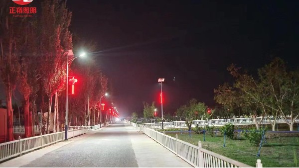 新疆中國(guó)結(jié)太陽(yáng)能路燈安裝