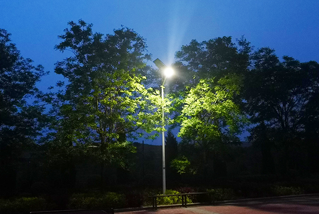 鄉(xiāng)村太陽能路燈