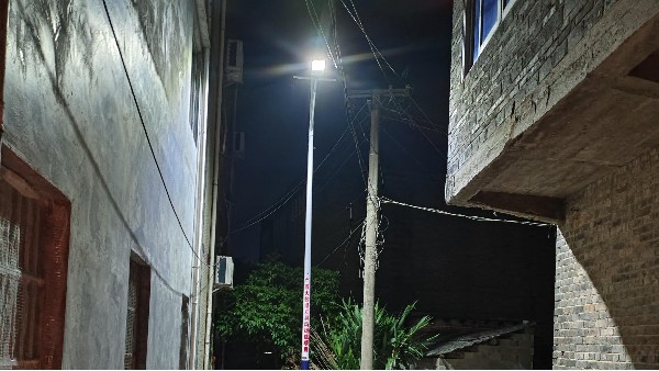 廣西桂平鄉(xiāng)村太陽能路燈項目案例