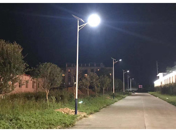 太陽(yáng)能路燈